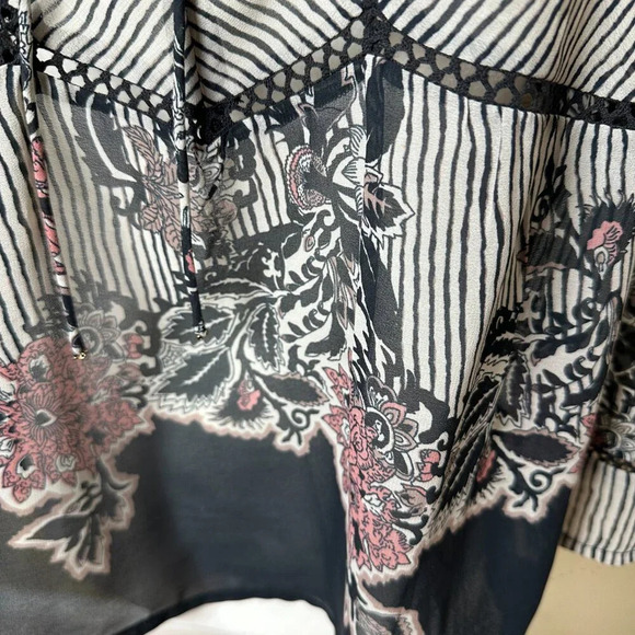 LUCKY BRAND Sheer V Neck Stripe & Floral Blouse Top Trumpet Sleeve - size Medium - Picture 3 of 10